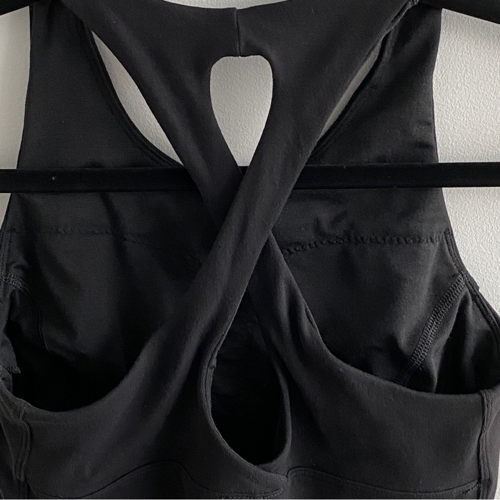 ⭐️HOST PICK⭐️ Lululemon Tank Top - Picture 3 of 3